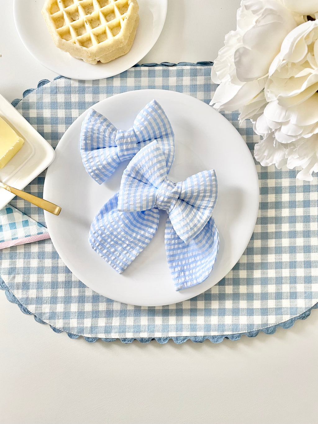 Sunday Picnic Bow Tie