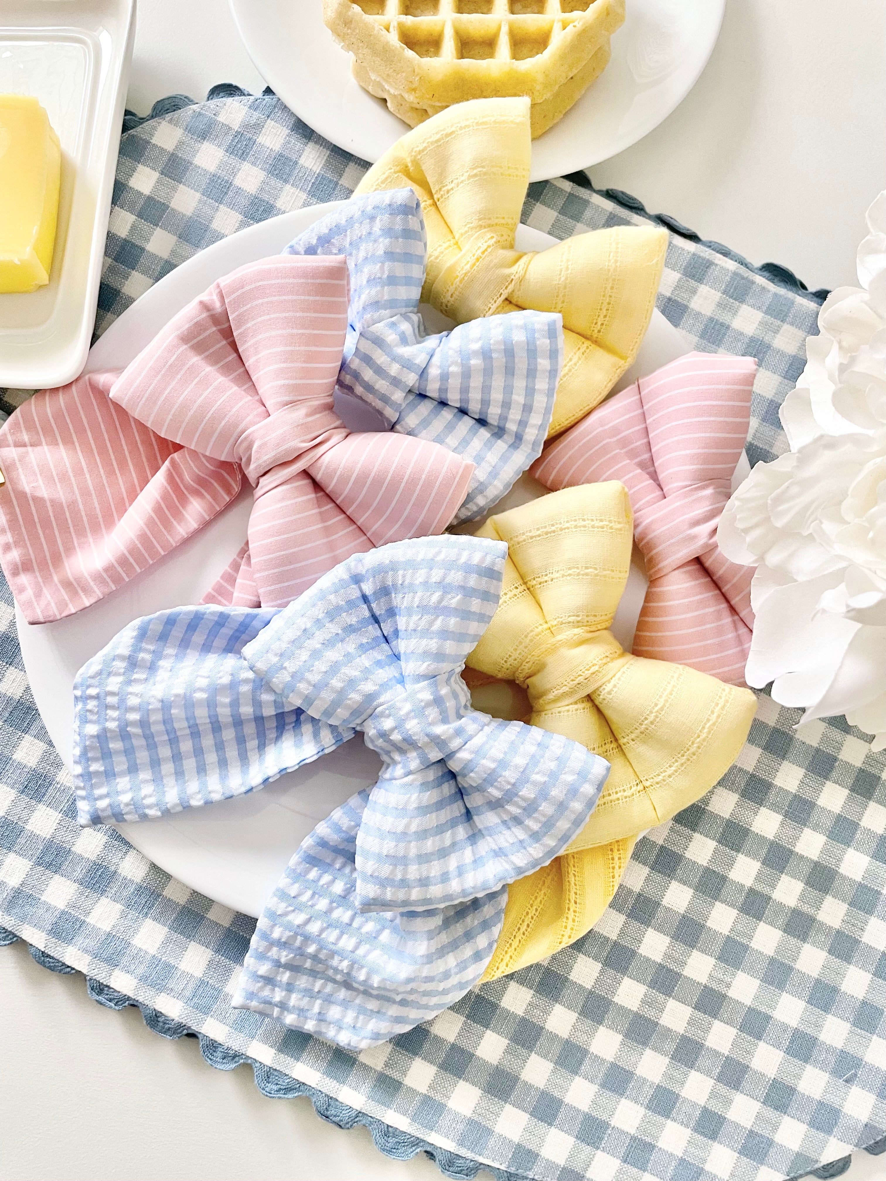 Sunday Picnic Bow Tie